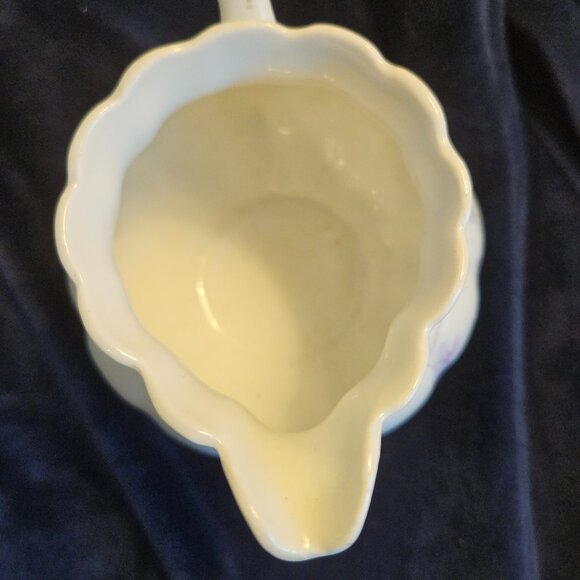 LAMOGES CREAMER, SMALL VINTAGE PORCELAIN - Picture 2 of 7